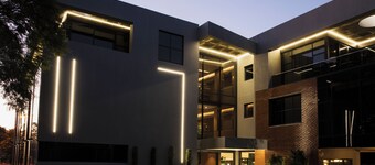 Home Suite Hotels Rosebank