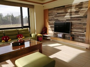 Lobby sitting area - Haven B&B (Magong)