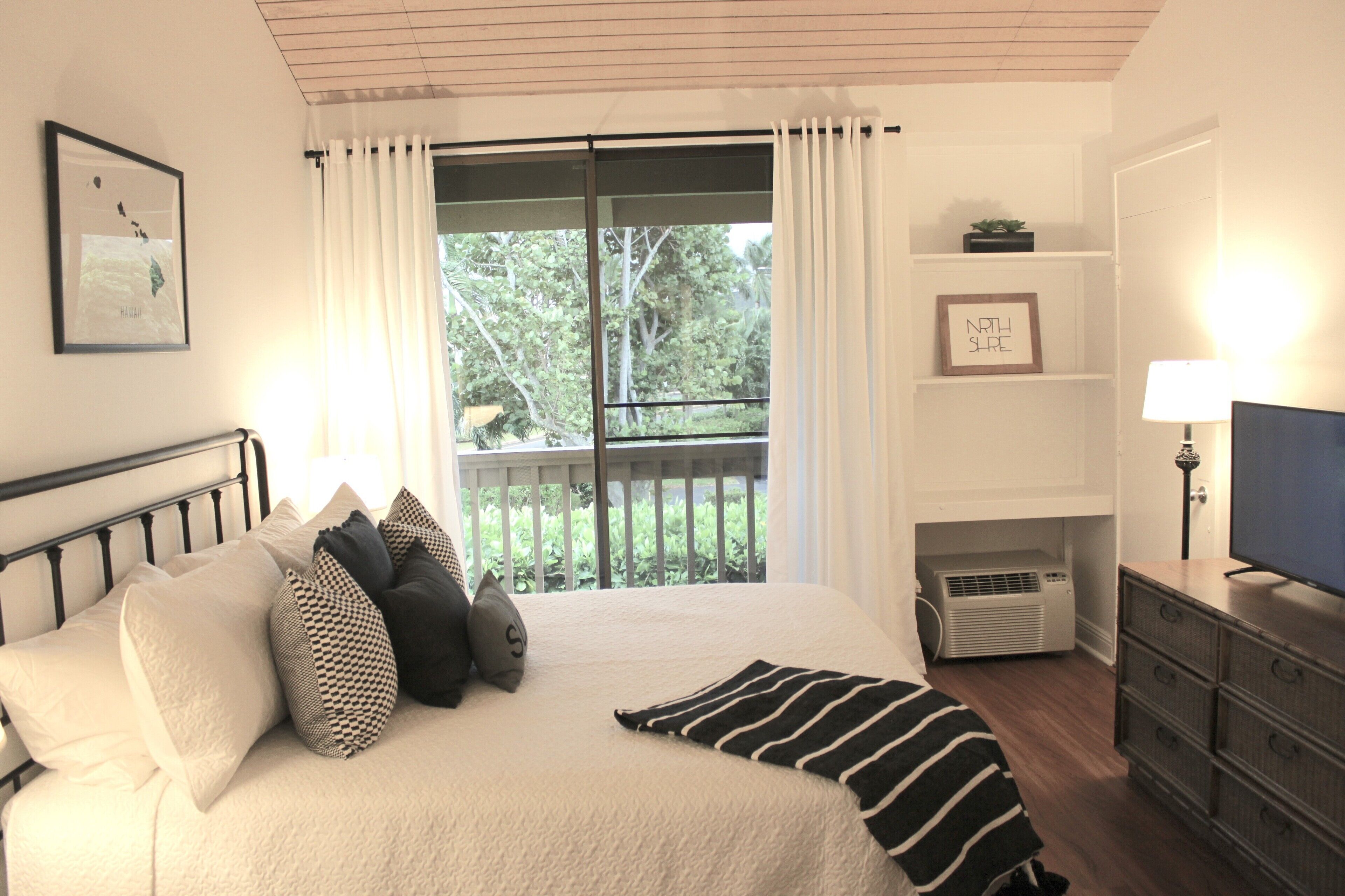 2 slaapkamers, een strijkplank/strijkijzer, reisbedje, gratis wifi