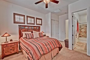 2 chambres, fer et planche à repasser, Wi-Fi gratuit, draps fournis