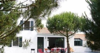 Tolles ruhiges, schönes neues Haus 8 Pers 200m vom Strand entfernt, 8 Fahrräder und WLAN.