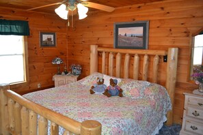 2 bedrooms, iron/ironing board, bed sheets