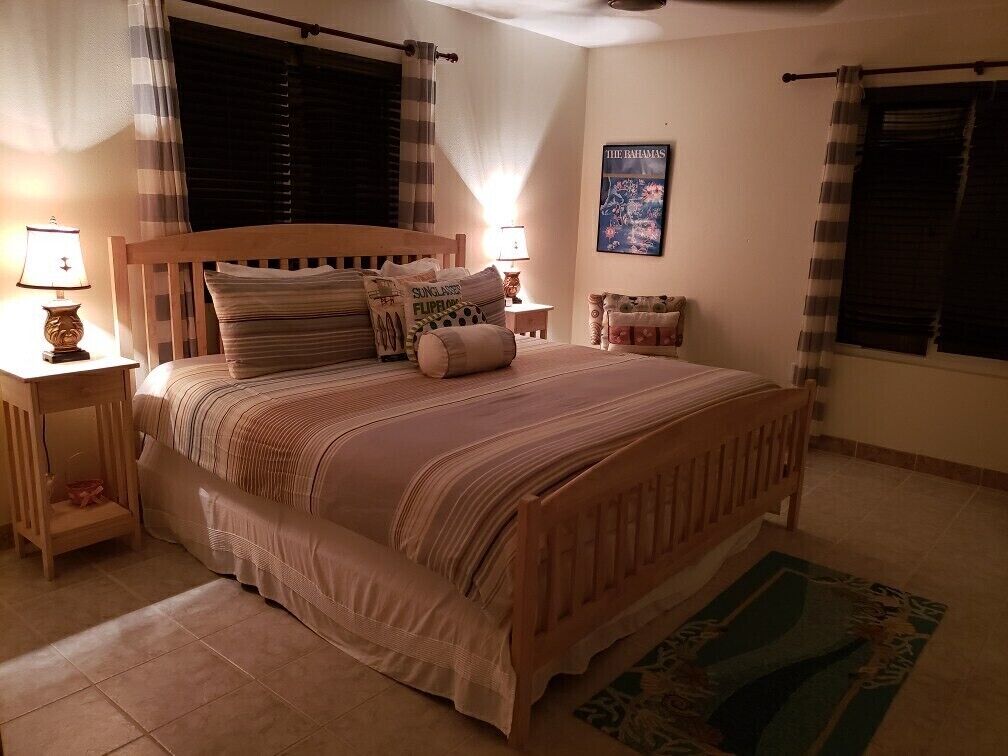 2 slaapkamers, een kluis op de kamer, een strijkplank/strijkijzer