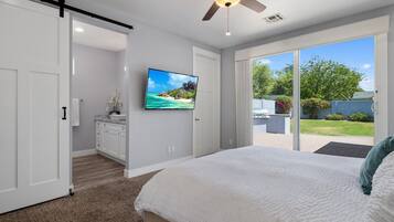 5 habitaciones, tabla de planchar con plancha, cuna de viaje y wifi