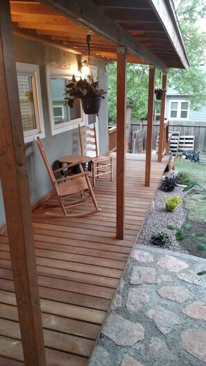 Terrace/patio - Cabin on the canyon near Broadmoor (Colorado Springs)