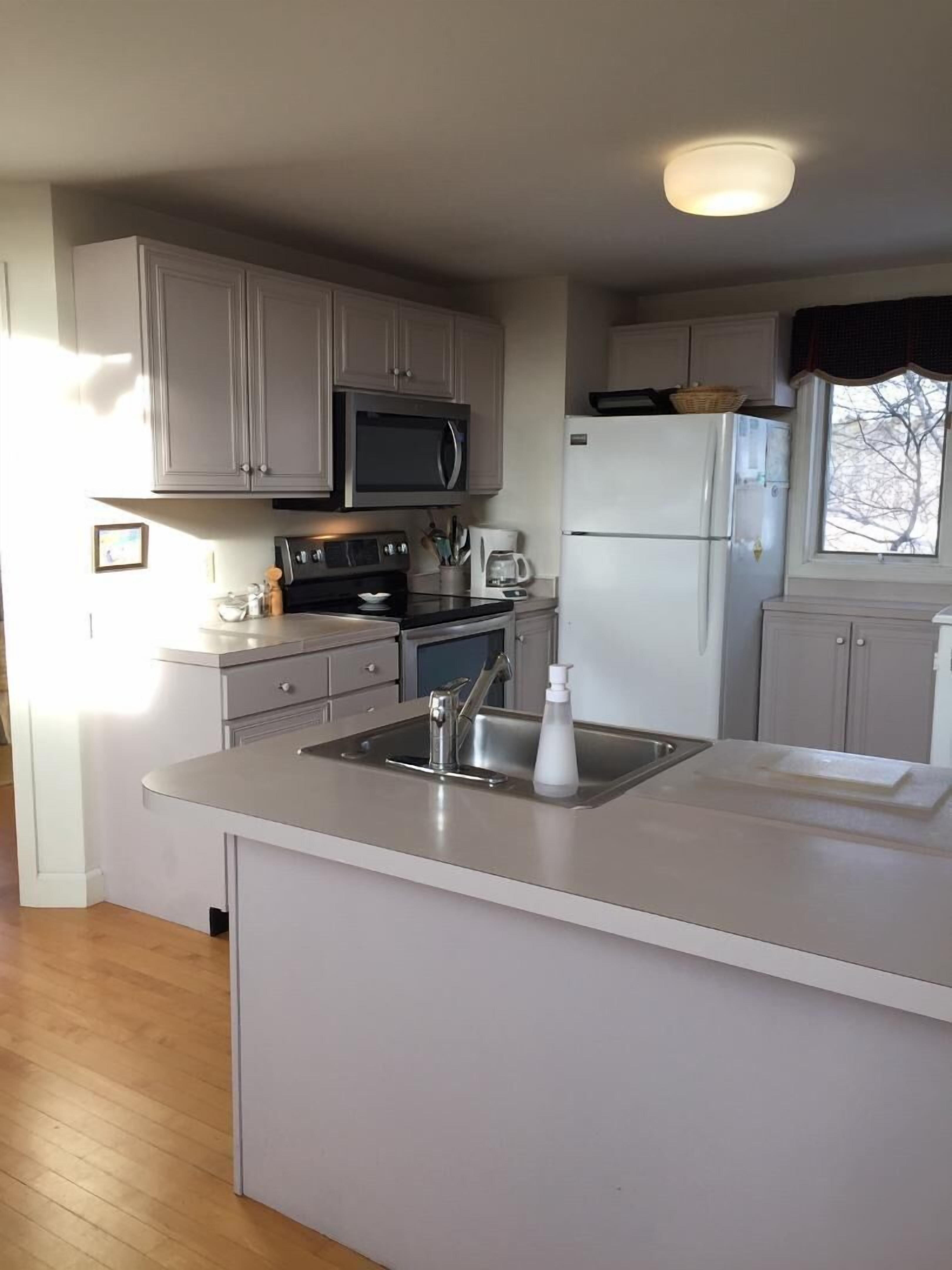 Beachfront Designer Furnished 