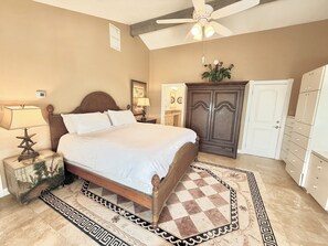 4 bedrooms, iron/ironing board, WiFi, bed sheets