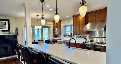 True Luxury Estate sopii pienille kokouksille tai perheille