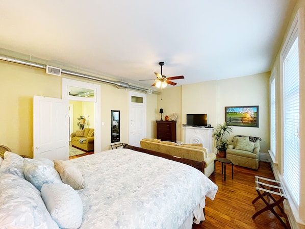 1 bedroom, iron/ironing board, travel cot, WiFi
