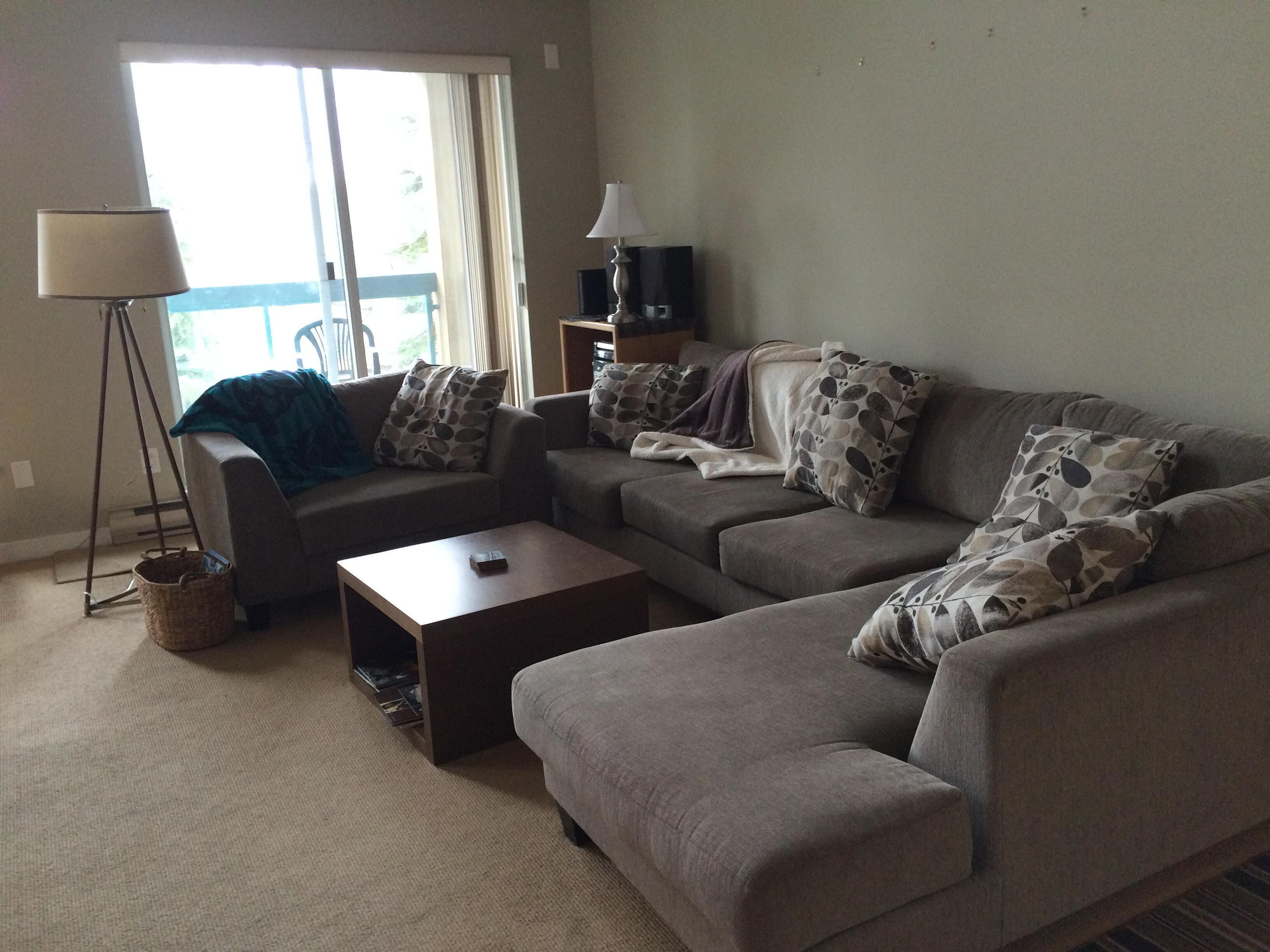 Large Four Bedroom Townhome Sleeps 9 Comfortably, At The Base Of Blackcomb