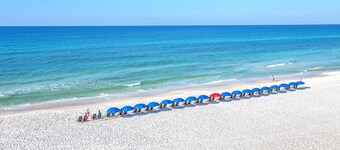 Surfside Resort-125 Dollar nights 12/11-12/20 Heated Pool, hot tubs&Beach Setup.