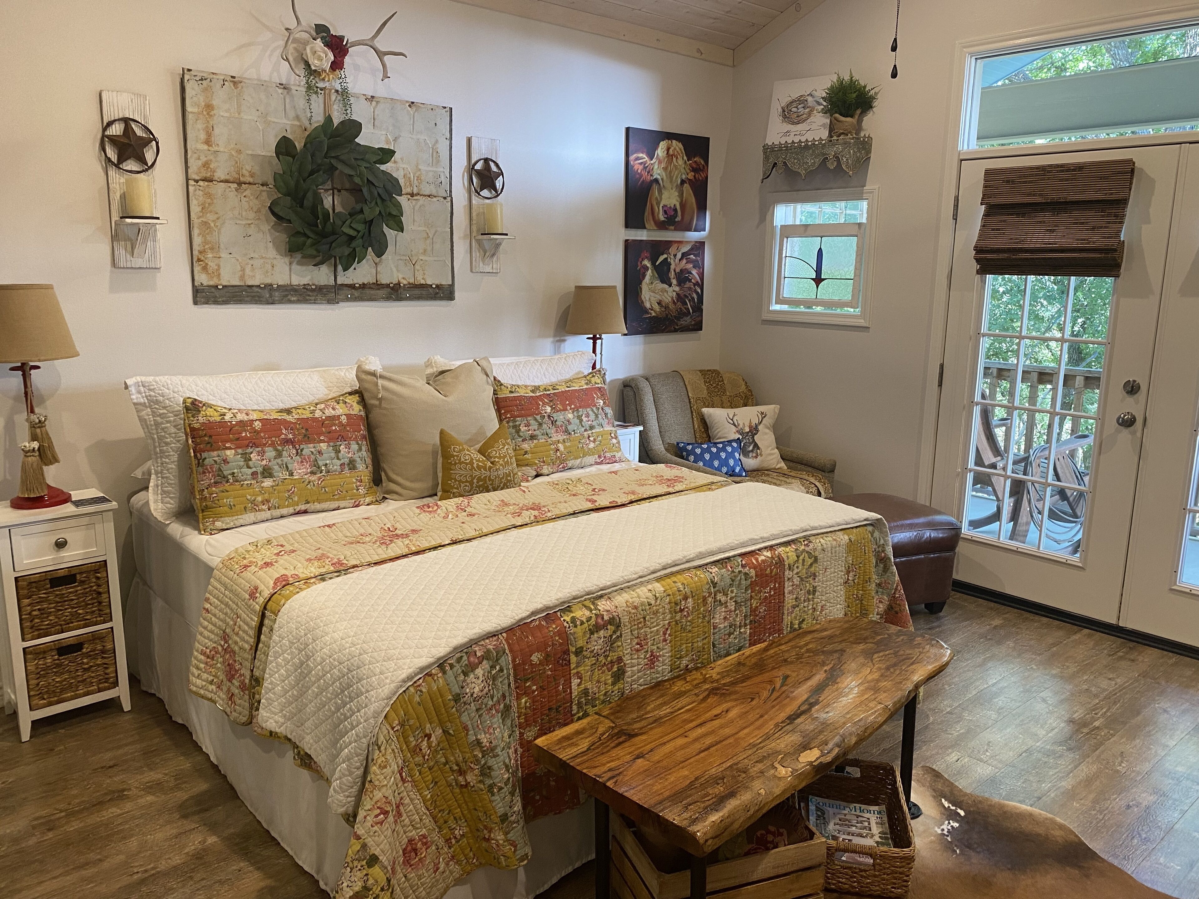 Bungalow Oaks - Steps away from Historical Sites on Main Street