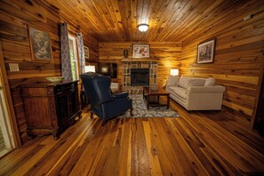 Smart TV, fireplace, DVD player