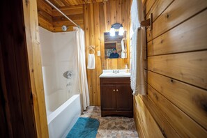 Hair dryer, towels, soap, shampoo - Mountaineer Cabin 6 - Hot Tub & Gas Fireplace close to New River Gorge (Hico)