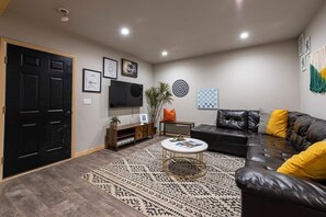 平板电视、壁炉