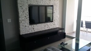 Smart TV, DVD player