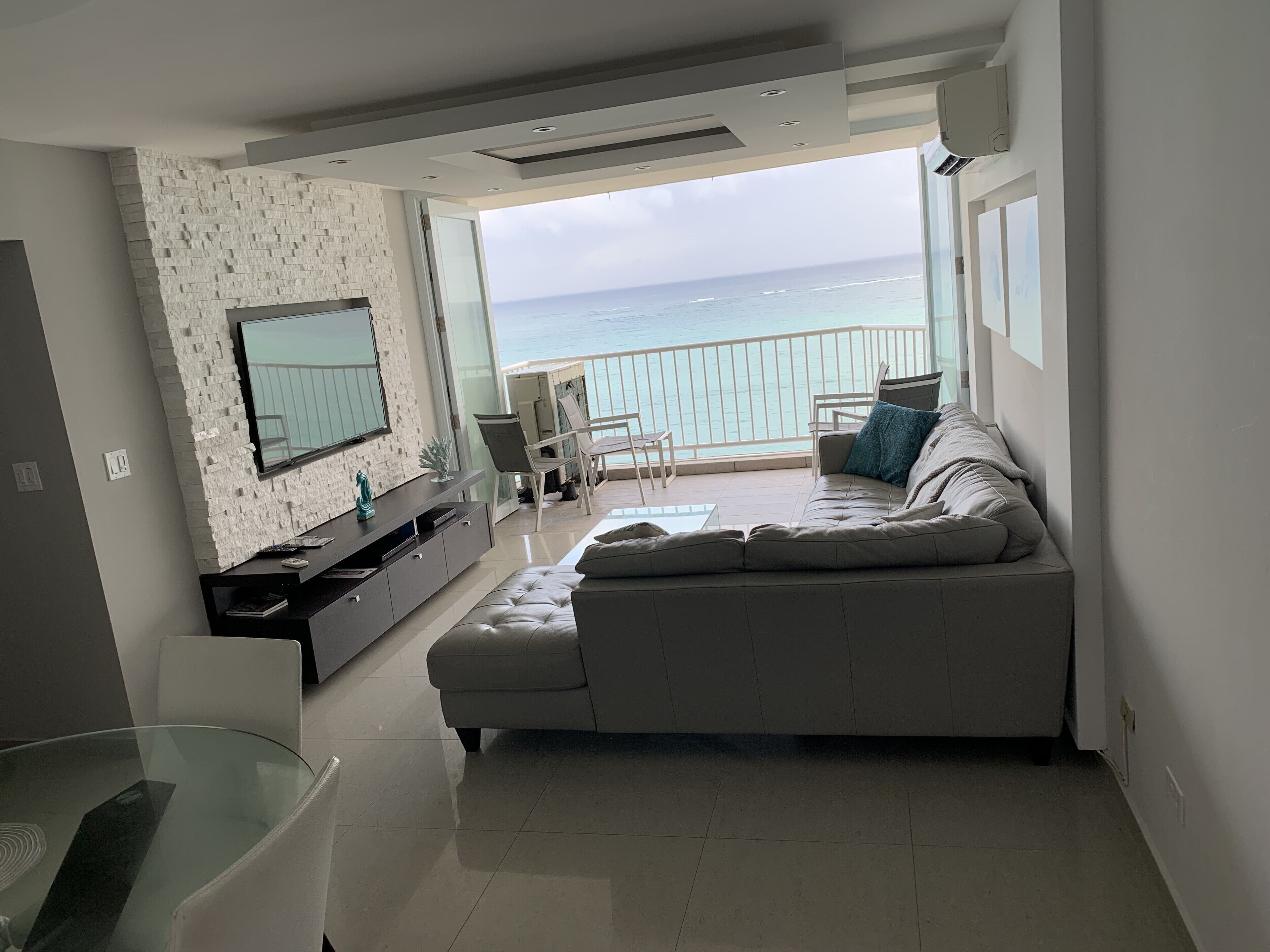 Smart TV, DVD player