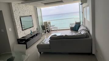 Smart TV, DVD player