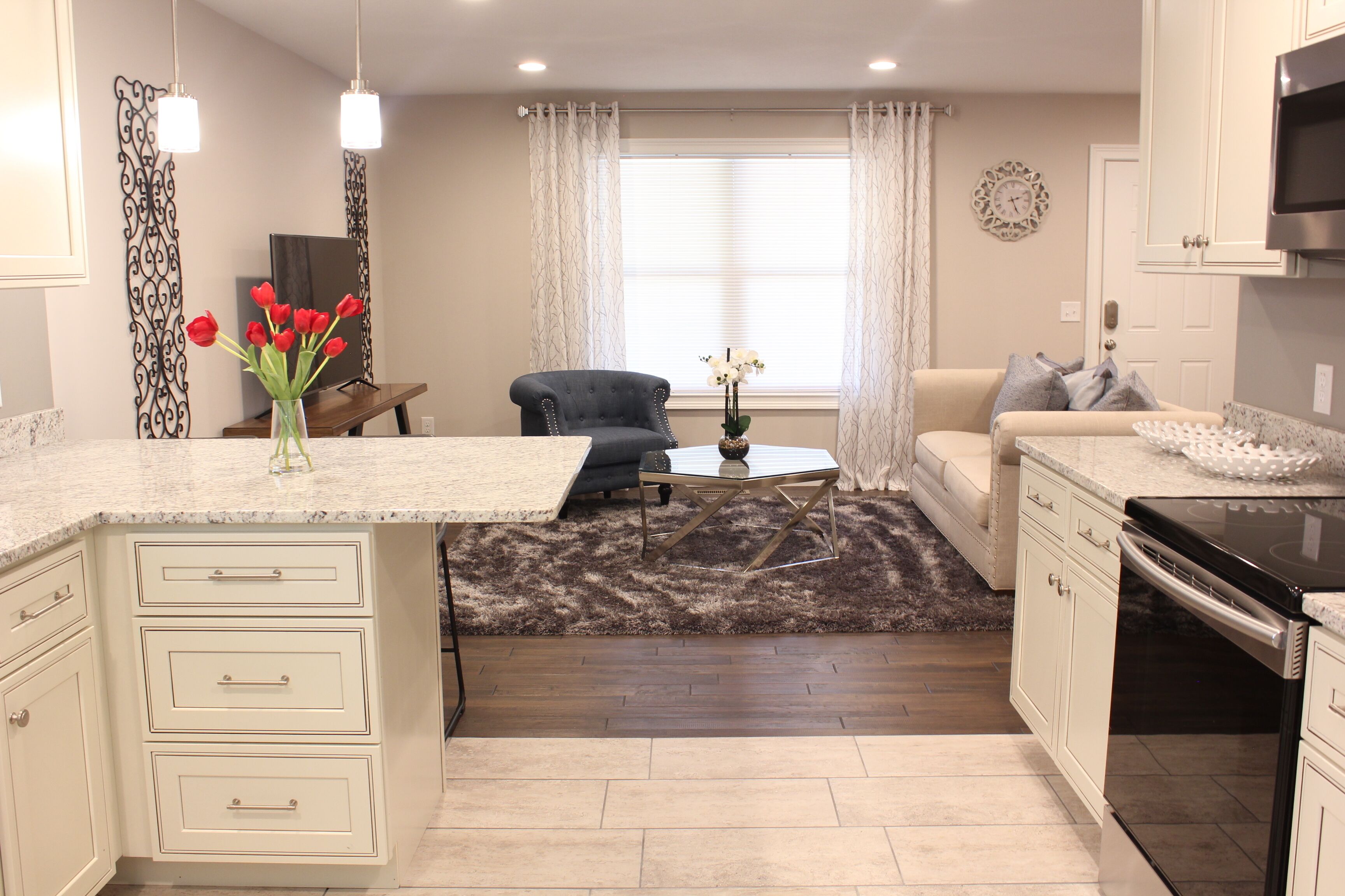 A Gem in Hendersonville, Home minutes from Downtown!