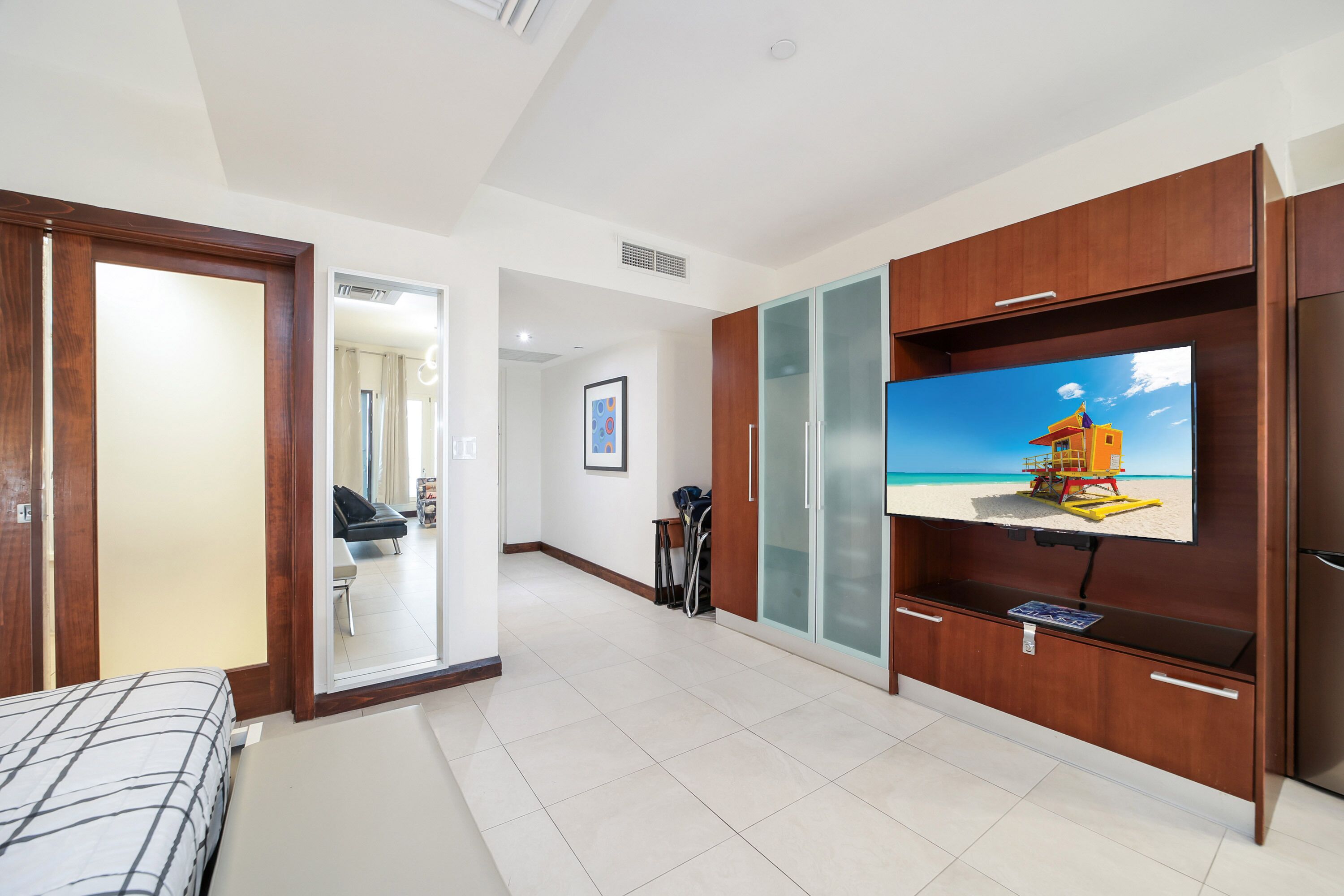 Oceanfront Studio Suite w/Rooftop Pool & Views - Ocean Drive - South Beach