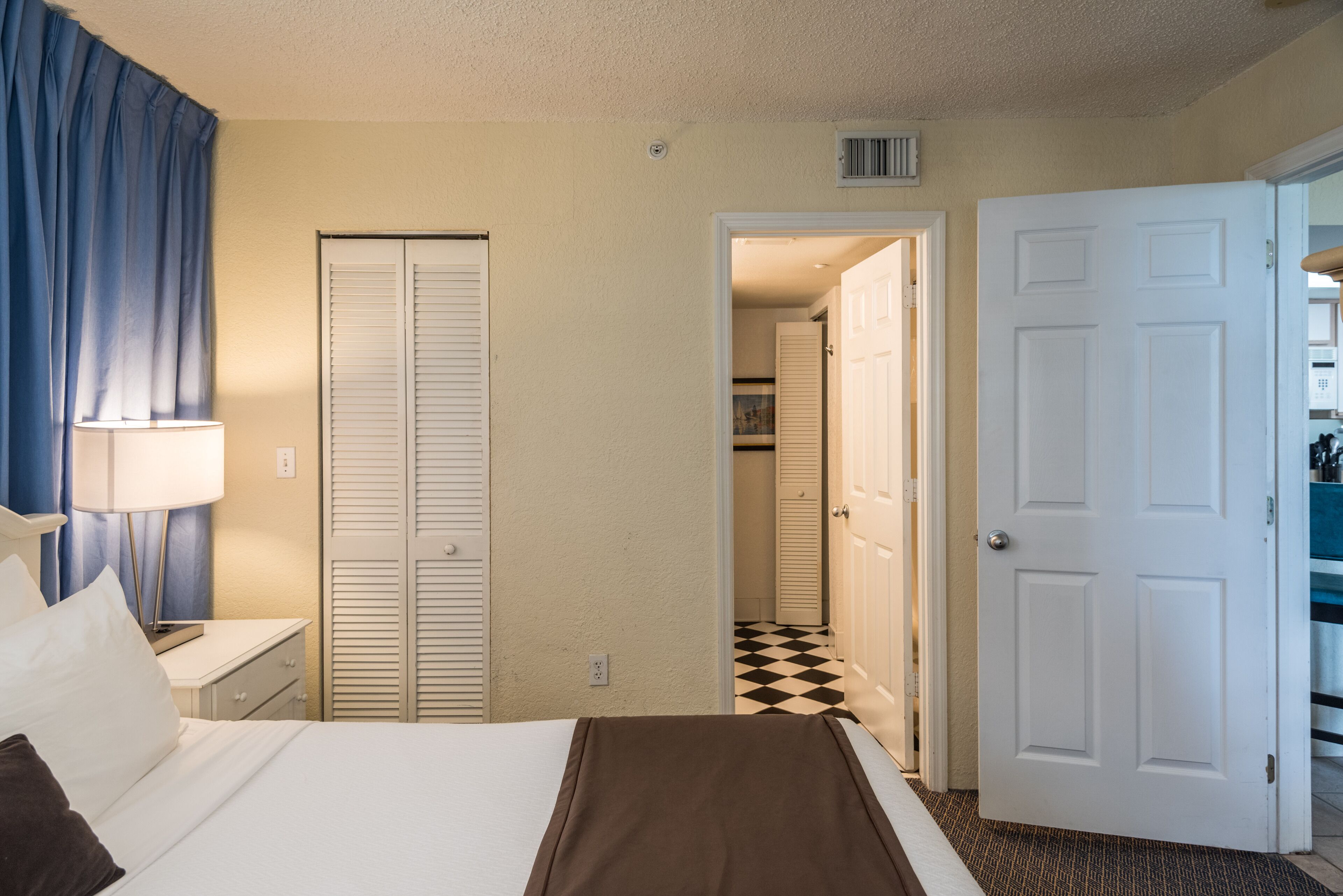 Peaceful 2 BR Condo with All Amenities