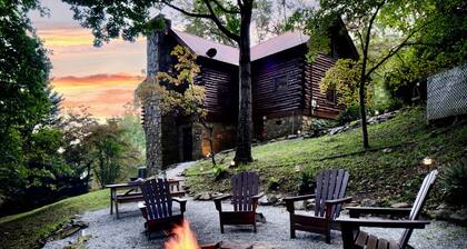 5 REVISIONES DE ESTRELLAS! Cabaña de troncos - área al aire libre con jacuzzi y fogata, vistas increíbles