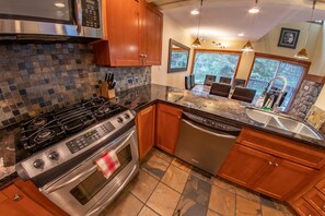 Fridge, microwave, oven, stovetop - Snowy Creek 4 - Ski in Ski out, Private Hot Tub, Short Walk to Whistler Village (Whistler)