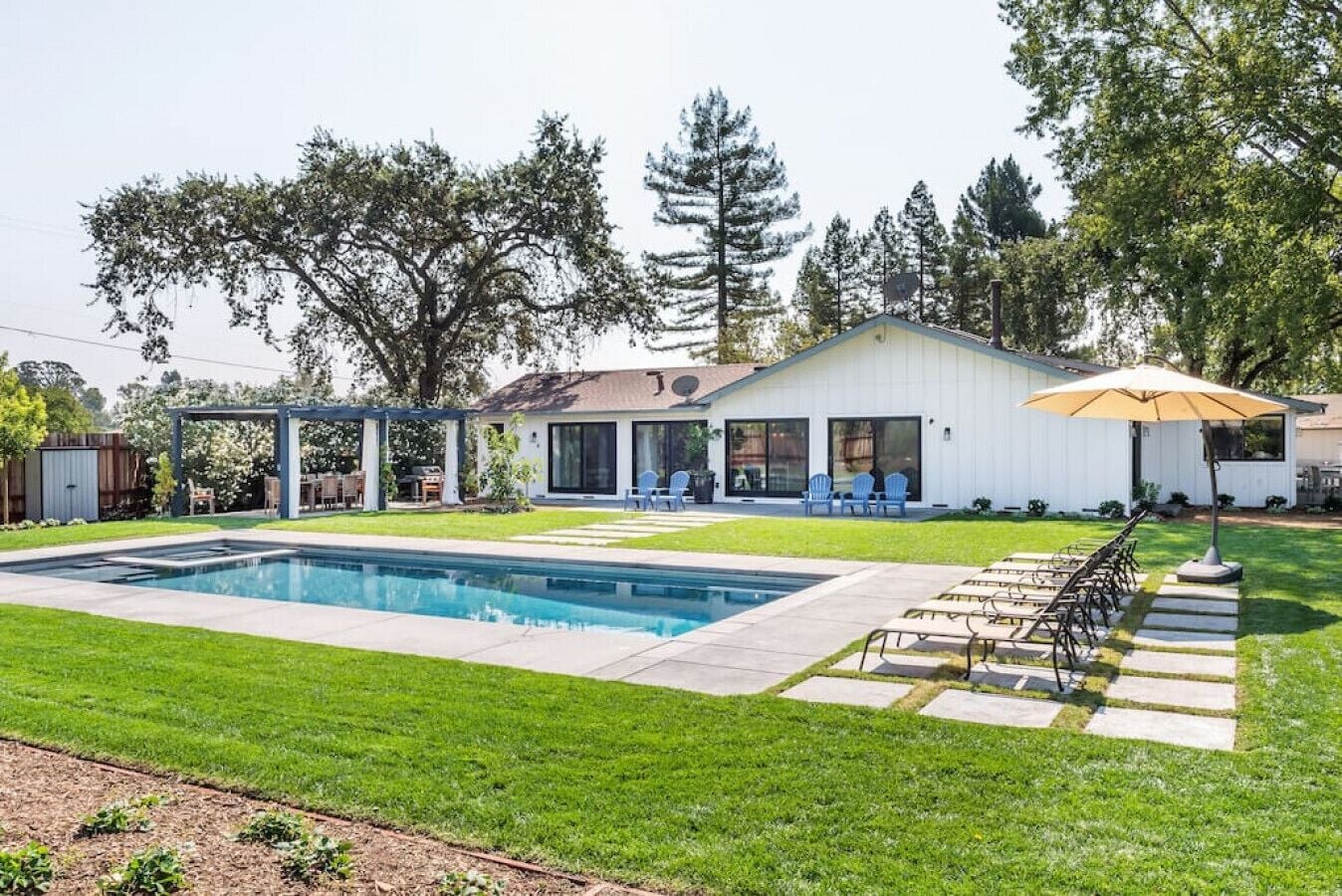 Stunning home PERFECT for your Sonoma getaway!