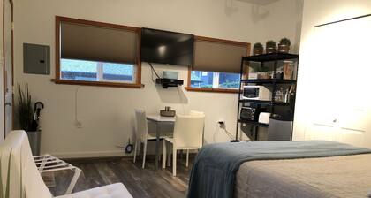 Studio mit einem Schlafzimmer in West Vancouver