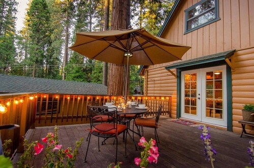 Pinecrestarearentals#19 Beautiful Cabin Book 2nights get 3rd free March/April.