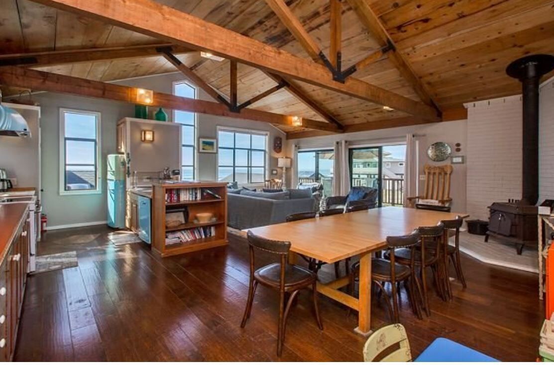 SEA BLUE 2nd From Beach, 2 Primary Bedrooms, 2 Bathrooms & 3 Balconies SLEEPS 8