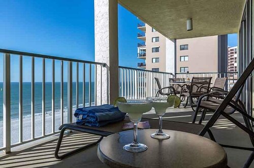Beachfront 3 Bed/2 Bath Condo – Located on 9th floor!
