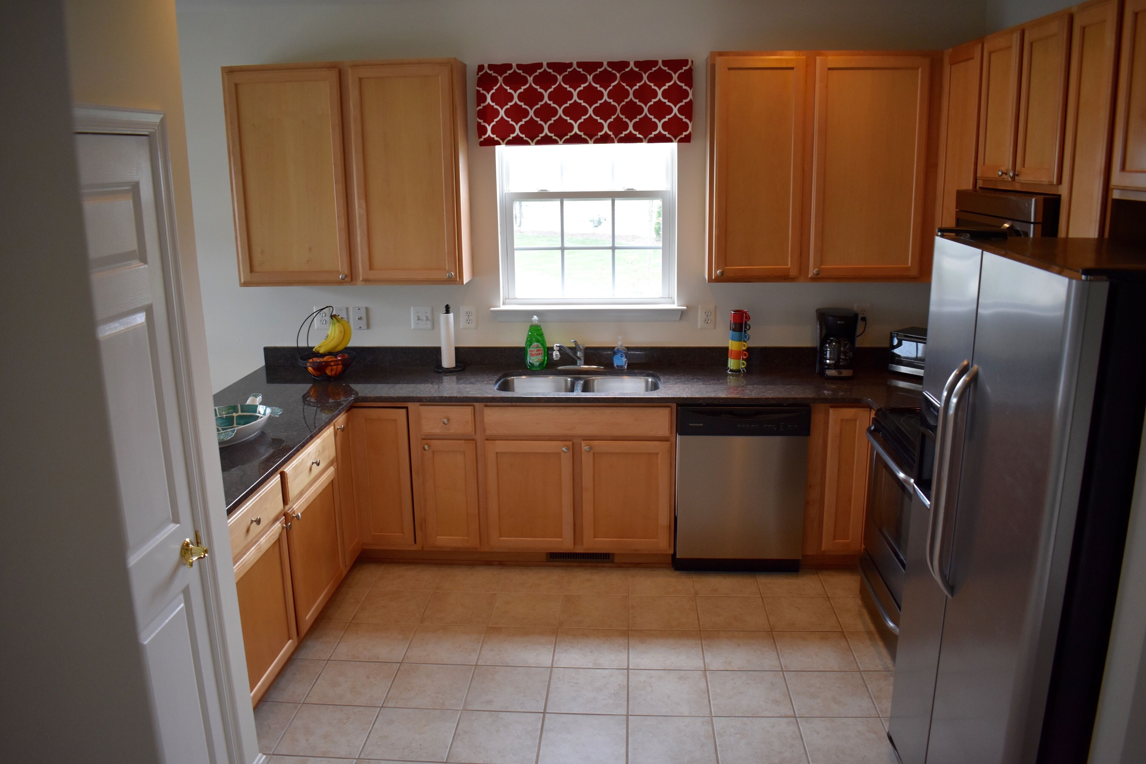 4 Bed Townhome - Lewes/Rehoboth Area with Community Pool
