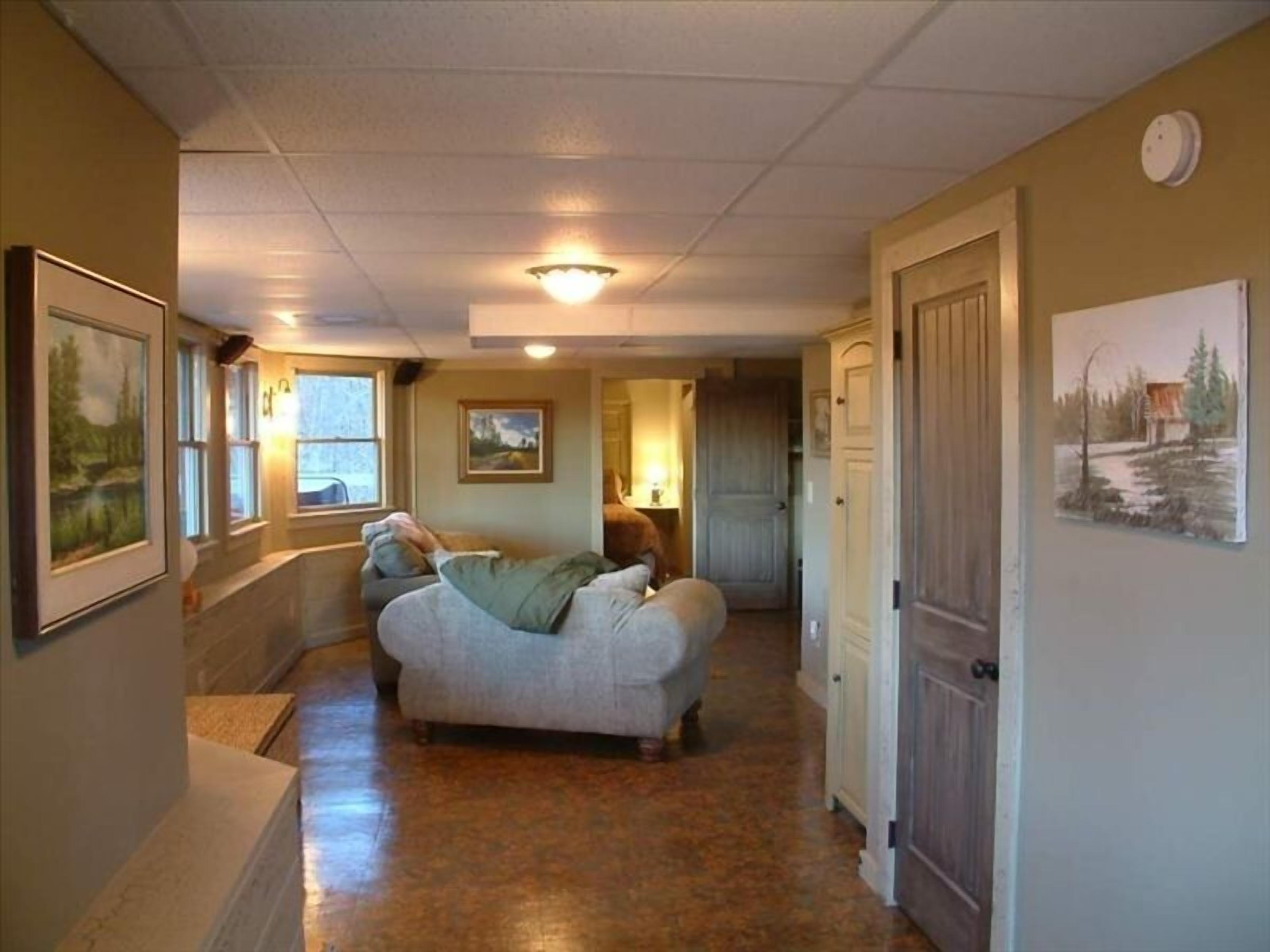 Private Elegant Modern Rustic Cozy Refreshing and Healing