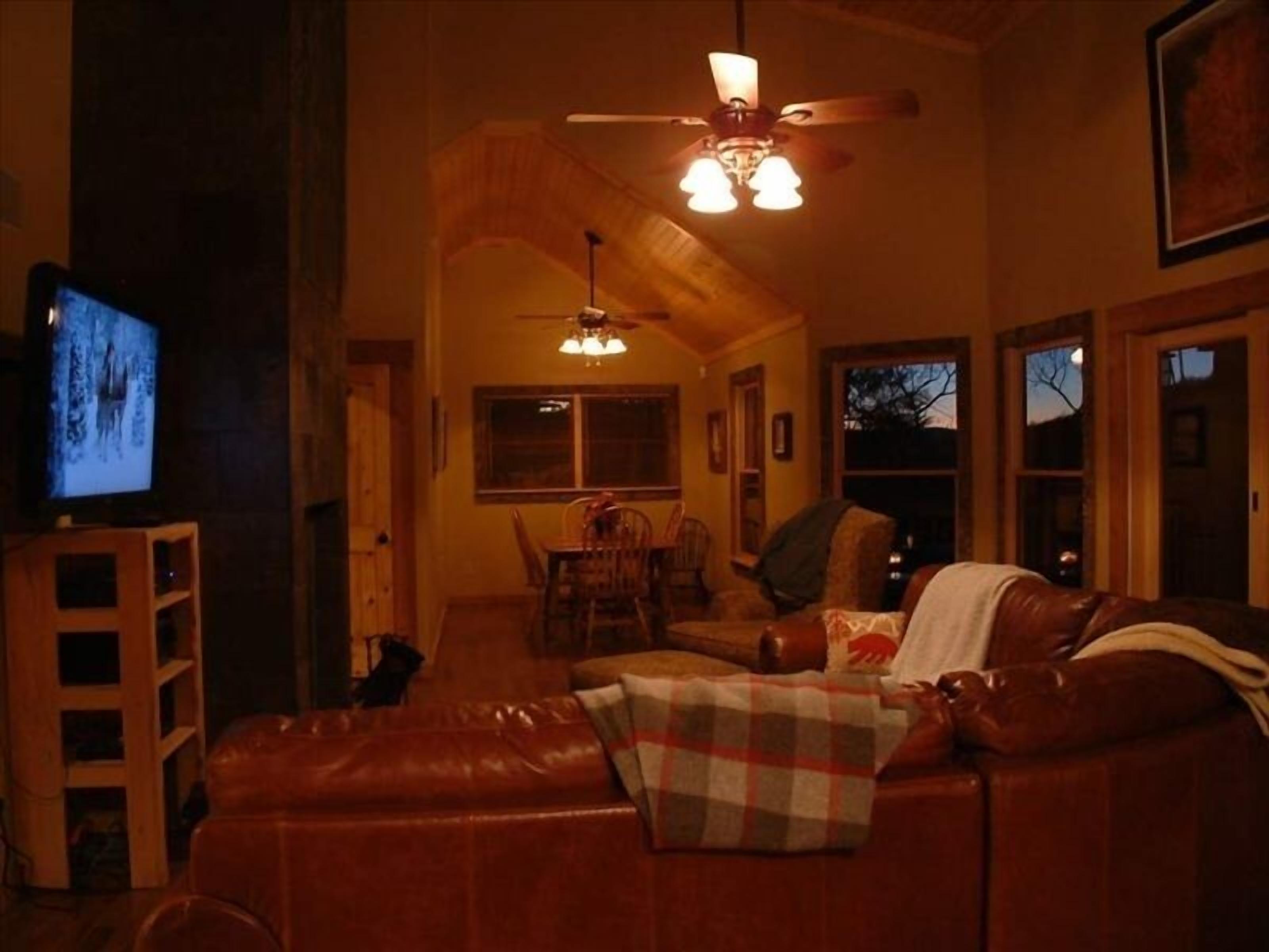 Private Elegant Modern Rustic Cozy Refreshing and Healing