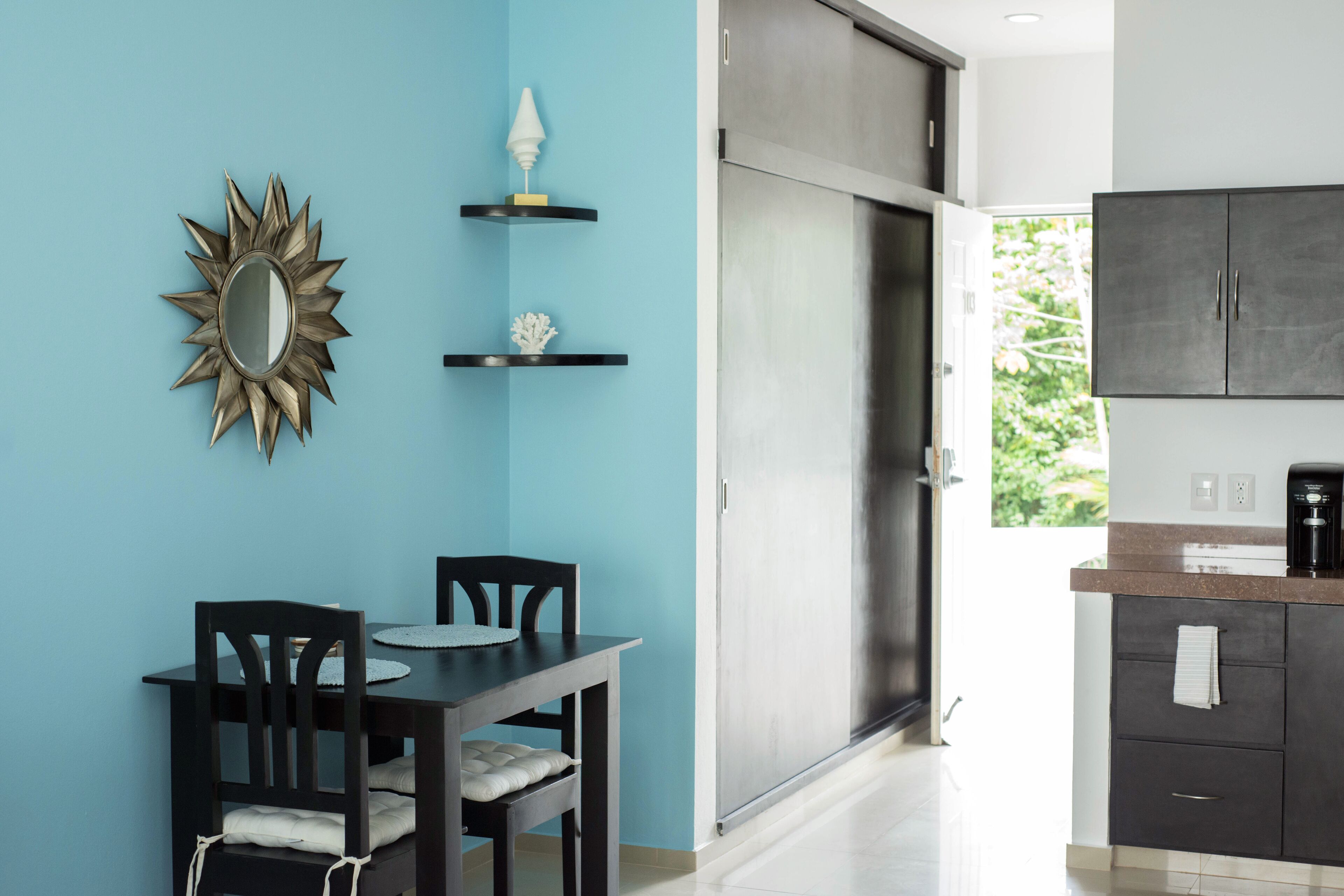 Peaceful Poolside Modern Studio in Cozumel!