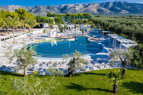 Villaggio Turistico Baia Del Monaco