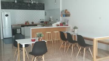 Basic Shared Dormitory (1 Bed) | Shared kitchen | Full-sized fridge, microwave, oven, stovetop