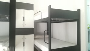 Basic Shared Dormitory (1 Bed) | 3 bedrooms, free WiFi, bed sheets - Trevejo Youth Hostel (Garachico)