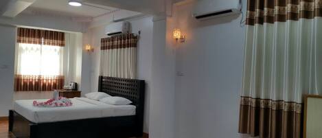 Habitación familiar | Escritorio y wifi gratis