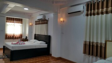 Habitación familiar | Escritorio y wifi gratis