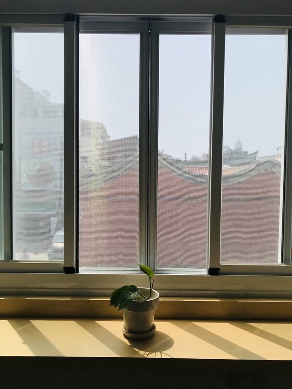 Interior - Temple Side - Hostel (Tainan)