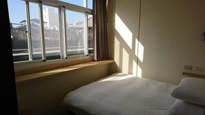 Standard Room, 1 Double Bed, Non Smoking | Down comforters, blackout drapes, soundproofing, rollaway beds