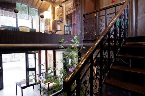 Hangzhou Xixi Bieyuan Resort Hotel