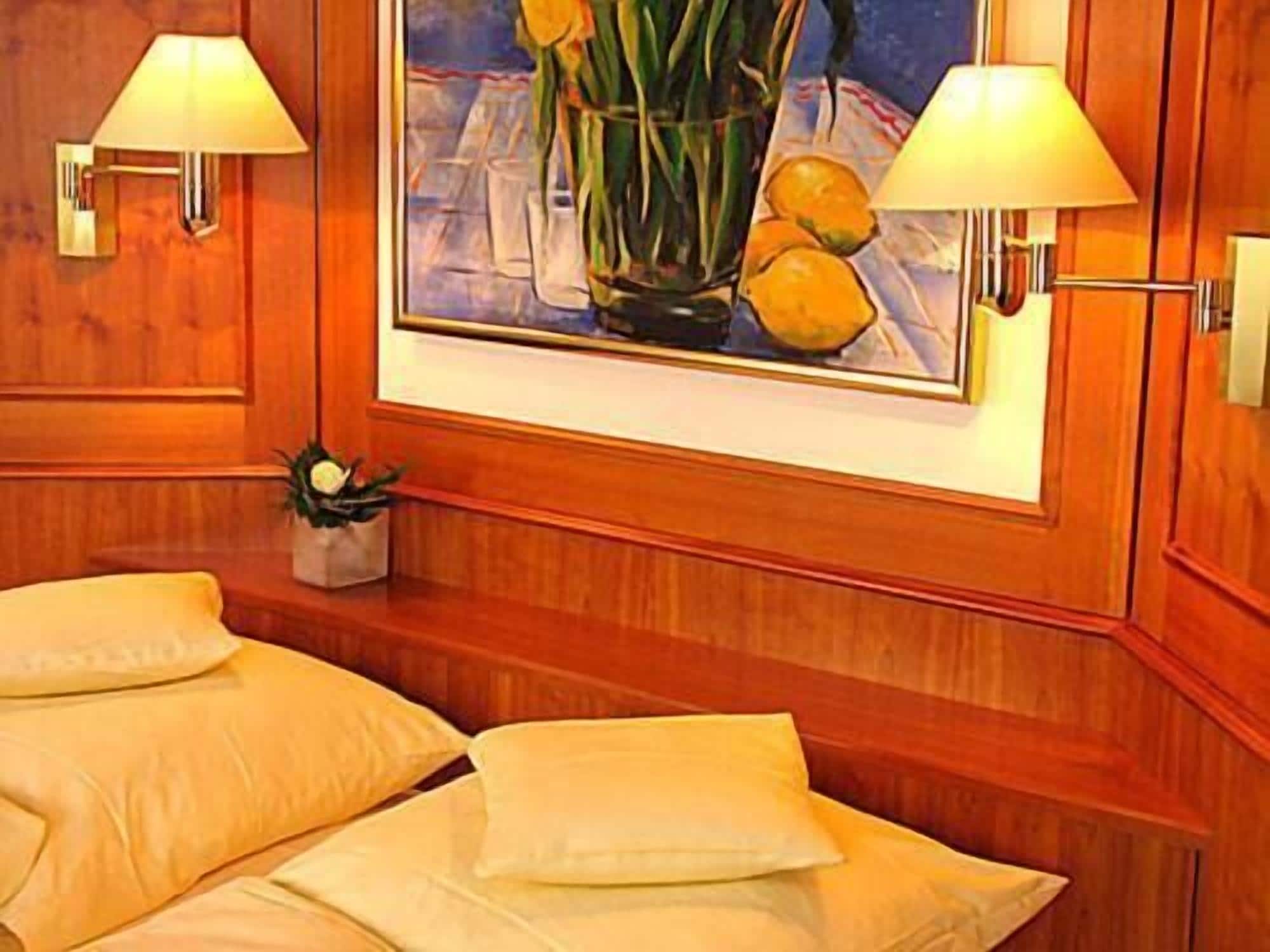 premium bedding, minibar, in-room safe, individually decorated