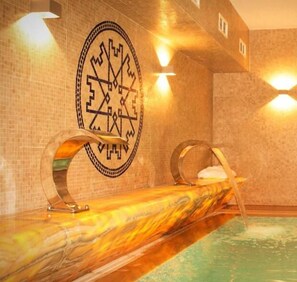Un sauna, baño turco