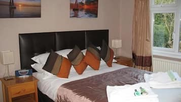 Standard Double Room | Individually decorated, individually furnished, iron/ironing board