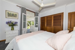 Comfort House, 5 Bedrooms, Garden View