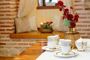 Premium bedding, in-room safe, iron/ironing board, free WiFi - Porta Orientalis (Split)