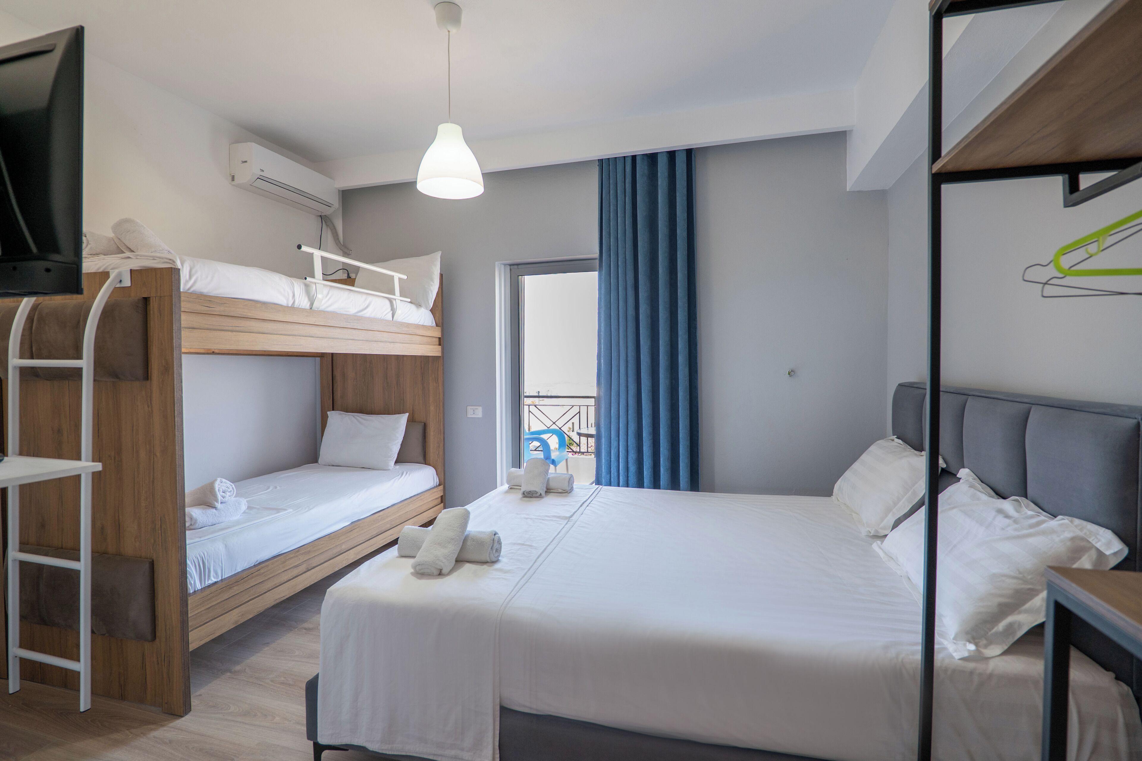 Photo - Sunny Hotel